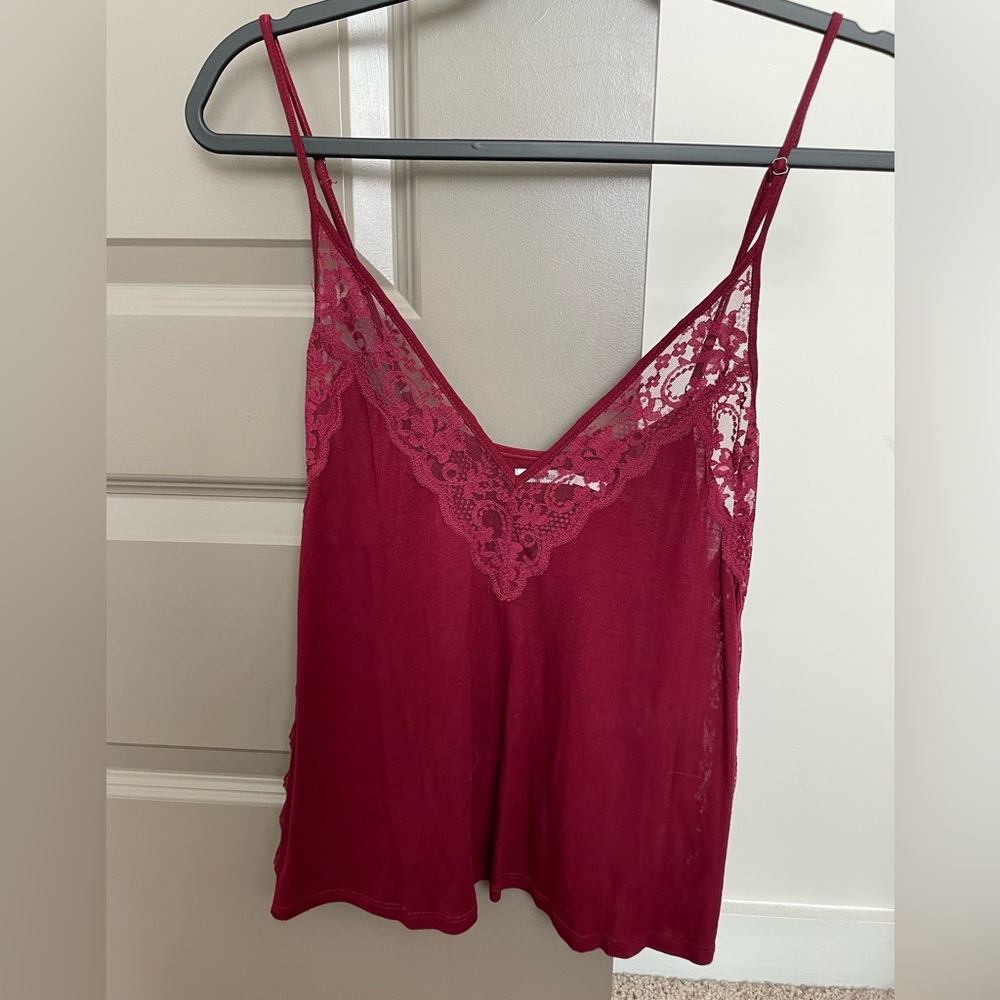 Lacy v-neck camisole (xs)